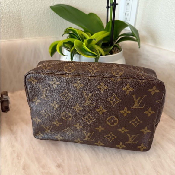 Louis Vuitton LV Monogram Trousse Toilette Vintage - Picture 1 of 11